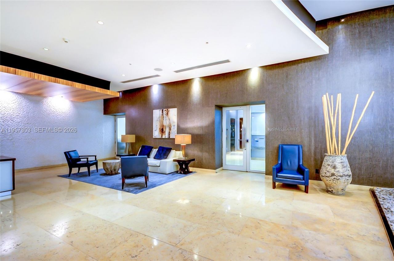 60 SW 13th St, Unit 3004, Miami, FL 33130 Photo