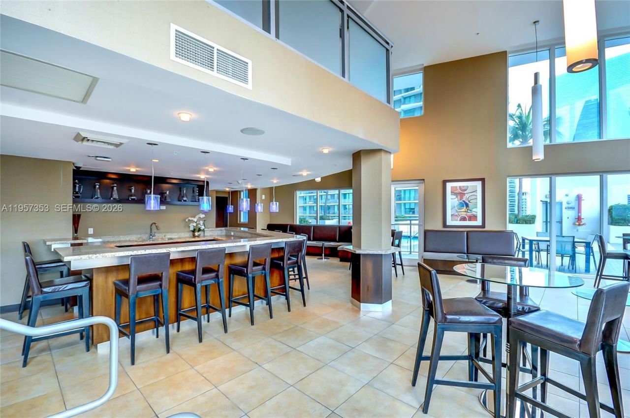 60 SW 13th St, Unit 3004, Miami, FL 33130 Photo