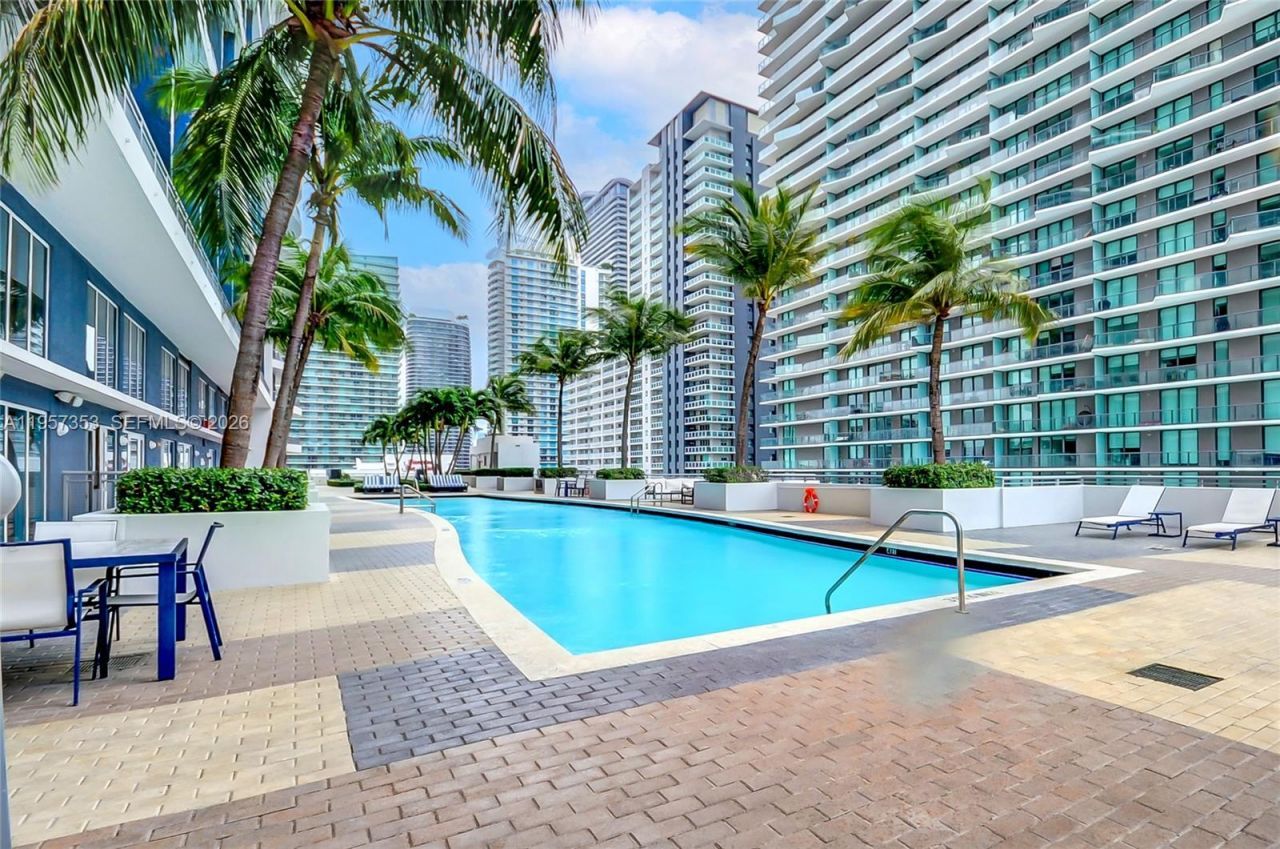 60 SW 13th St, Unit 3004, Miami, FL 33130 Photo