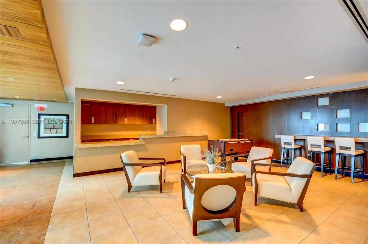 60 SW 13th St, Unit 3004, Miami, FL 33130 Photo