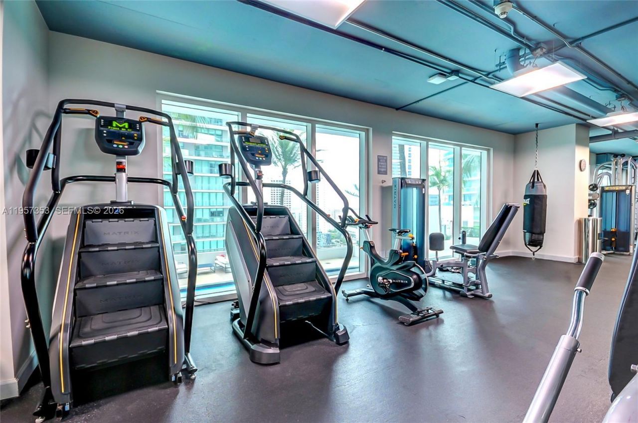 60 SW 13th St, Unit 3004, Miami, FL 33130 Photo