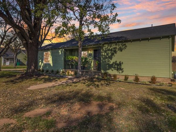 304 S 1st Street, Abbott, TX 76621