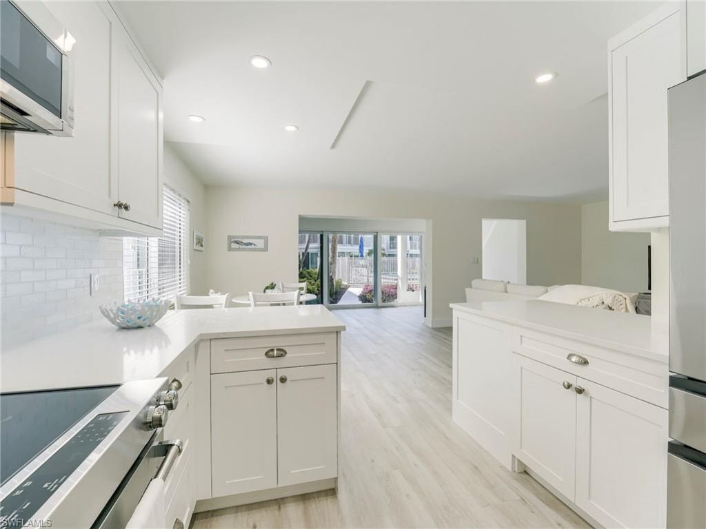 354 Harbour Dr , Unit 354, Naples, FL 34103 Photo