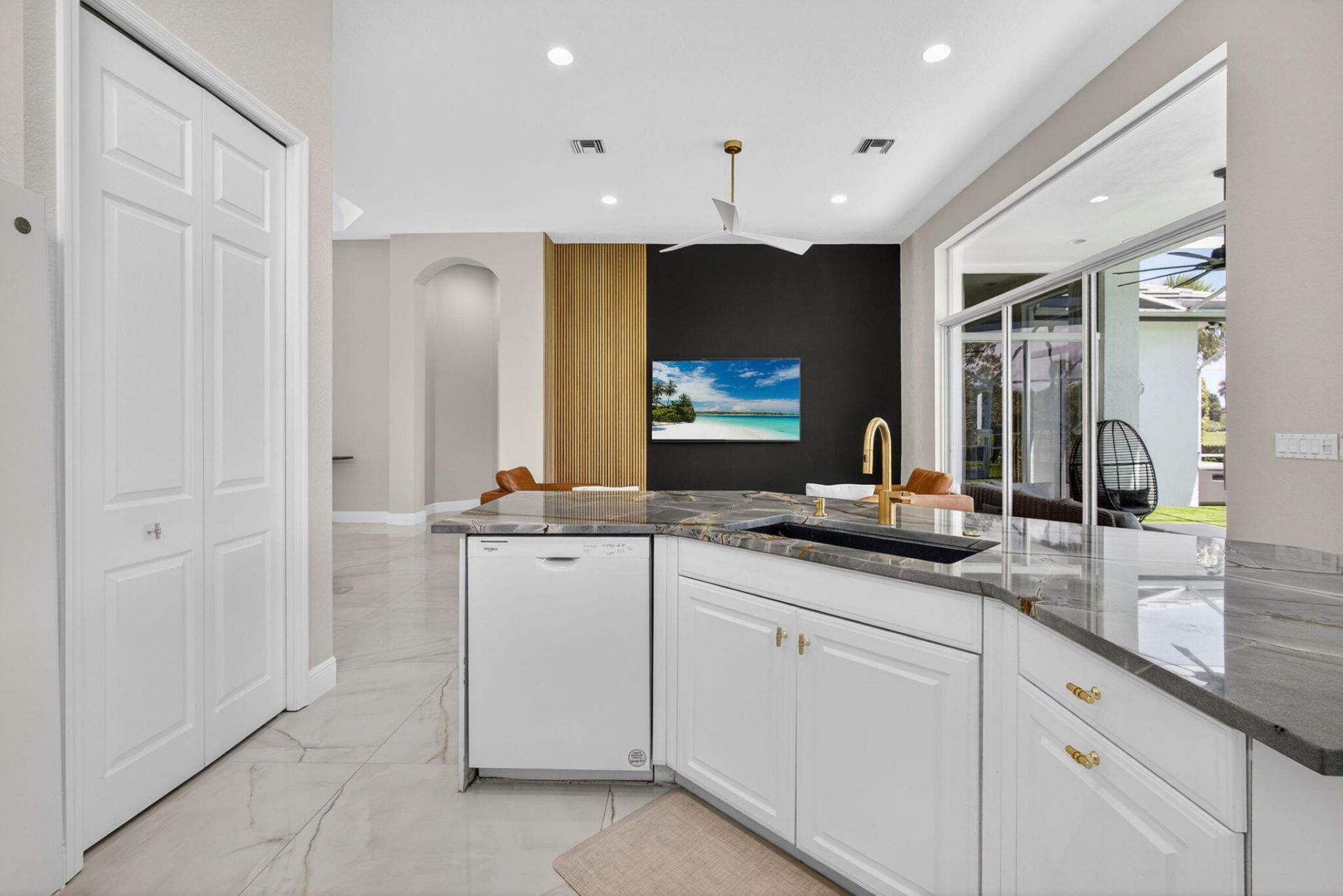 6778 Oakmont Way, West Palm Beach, FL 33412 Photo