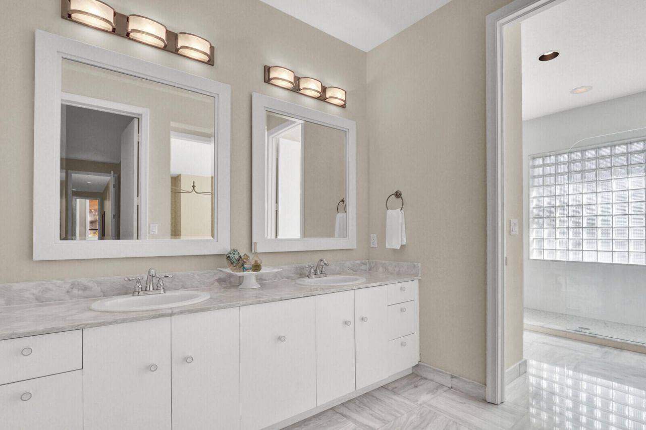 208 Turnberry Court S, Atlantis, FL 33462 Photo