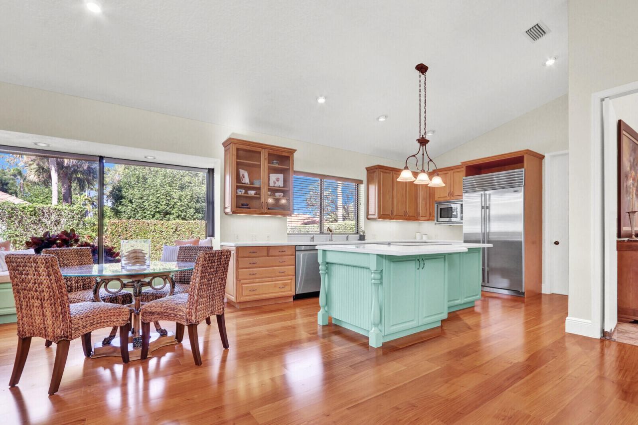 208 Turnberry Court S, Atlantis, FL 33462 Photo