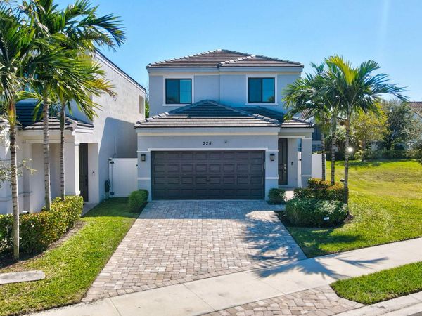 224 NW 36th Avenue, Pompano Beach, FL 33069