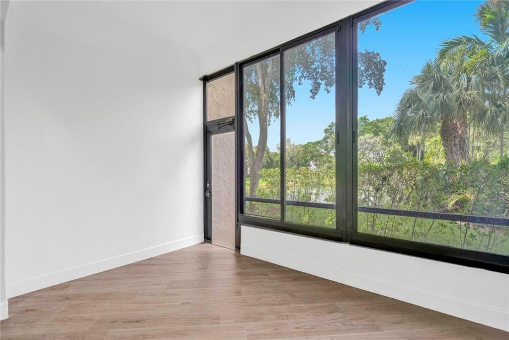 7484 La Paz Boulevard, Unit 101, Boca Raton, FL 33433 Photo