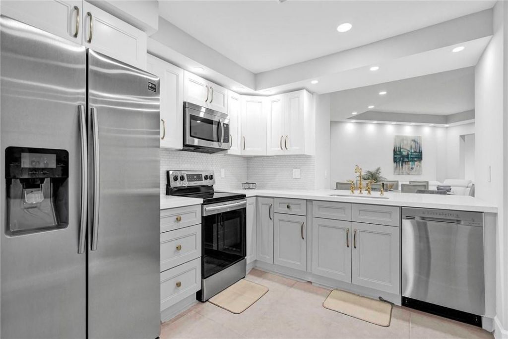 7484 La Paz Boulevard, Unit 101, Boca Raton, FL 33433 Photo