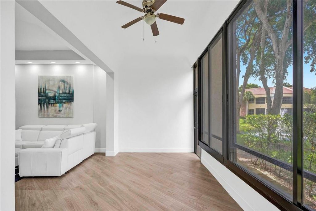 7484 La Paz Boulevard, Unit 101, Boca Raton, FL 33433 Photo