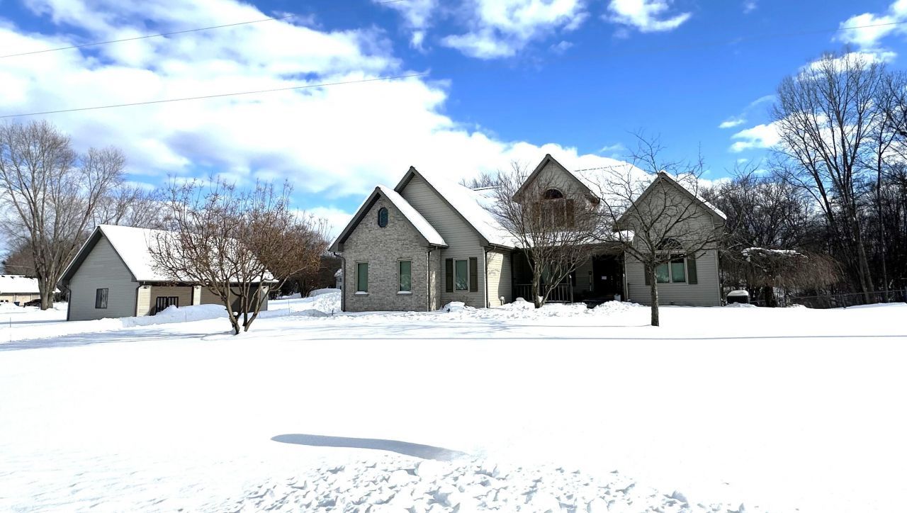 5682 Topanga Drive, Coloma, MI 49038 Main Photo