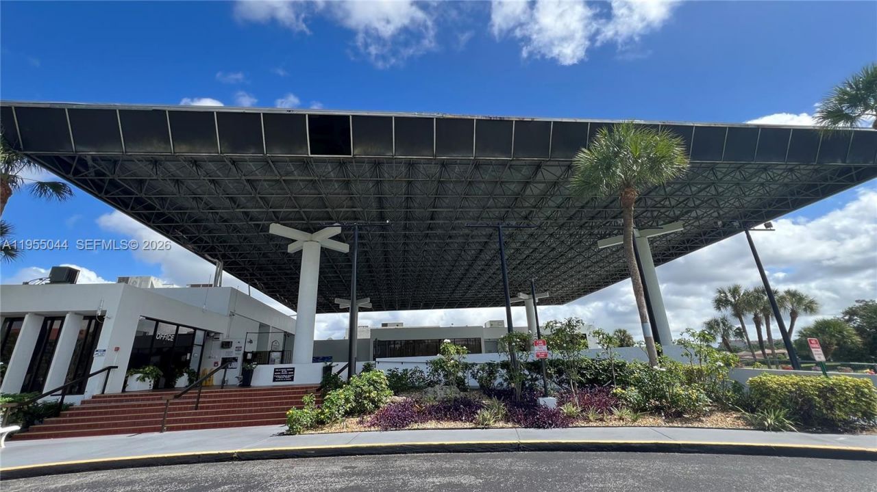 7051 Environ Blvd, Unit 332, Lauderhill, FL 33319 Photo