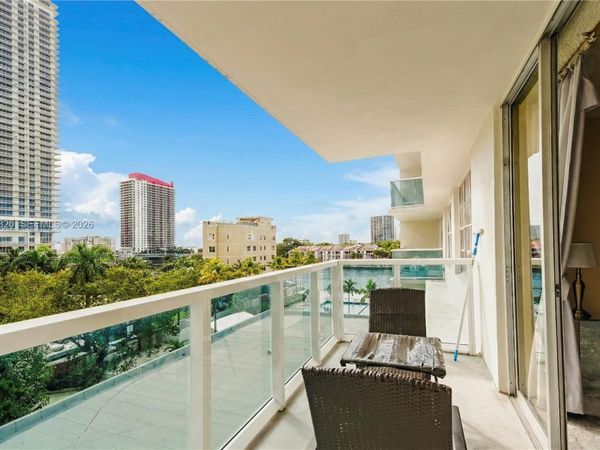 3800 S Ocean Dr , Unit 409, Hollywood, FL 33019