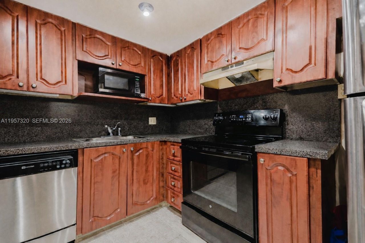 3800 S Ocean Dr , Unit 409, Hollywood, FL 33019 Photo