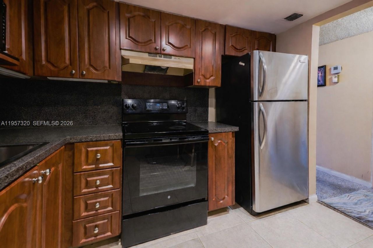 3800 S Ocean Dr , Unit 409, Hollywood, FL 33019 Photo