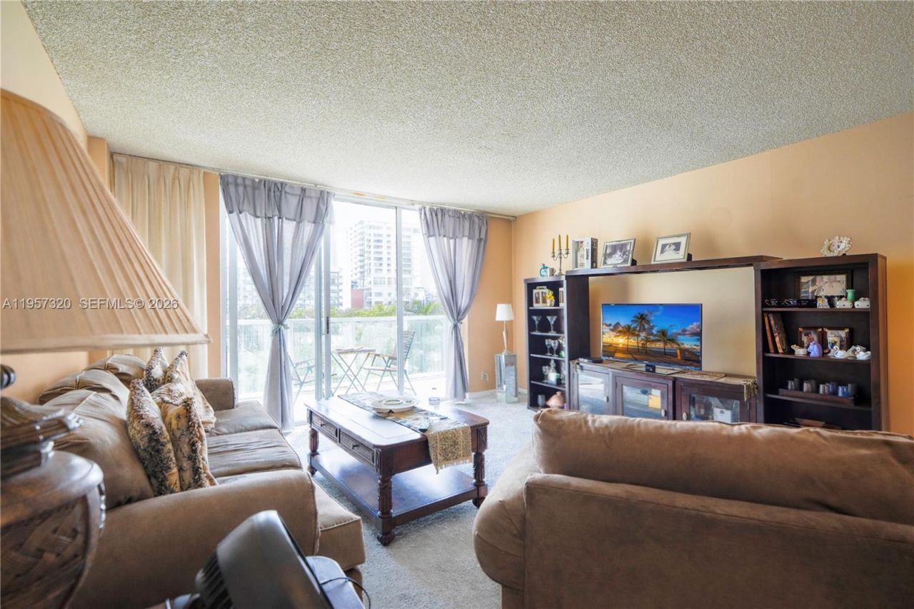 3800 S Ocean Dr , Unit 409, Hollywood, FL 33019 Photo