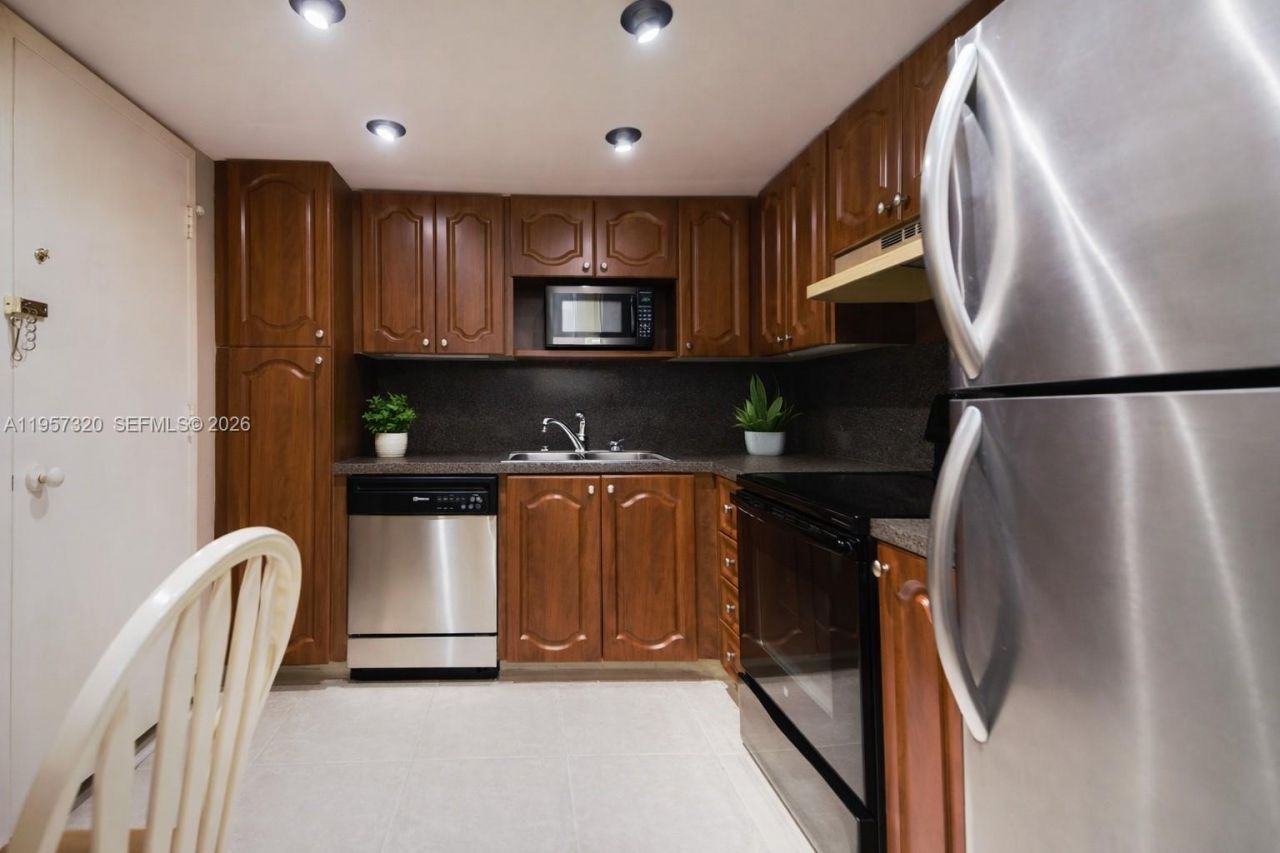 3800 S Ocean Dr , Unit 409, Hollywood, FL 33019 Photo