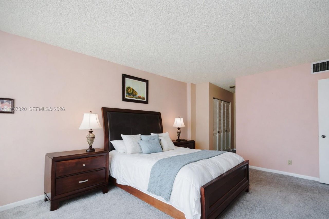 3800 S Ocean Dr , Unit 409, Hollywood, FL 33019 Photo