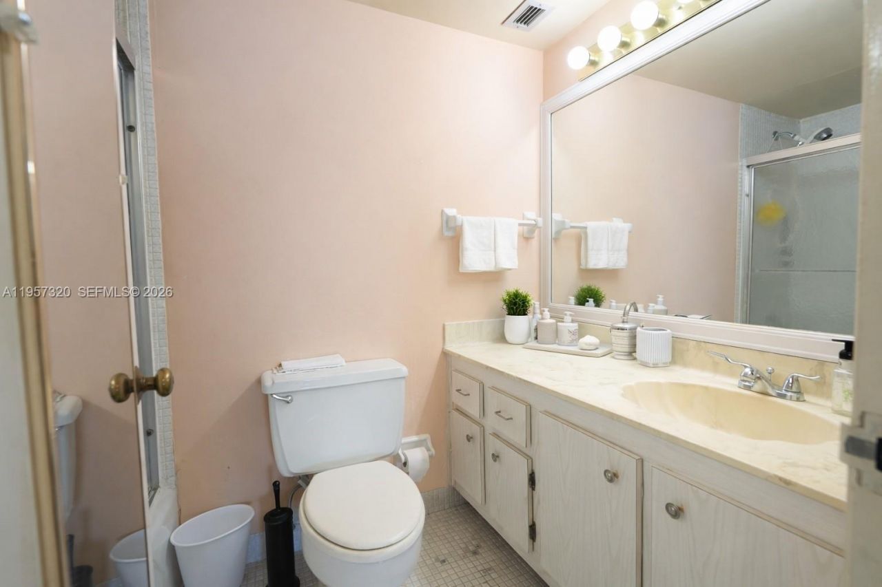 3800 S Ocean Dr , Unit 409, Hollywood, FL 33019 Photo