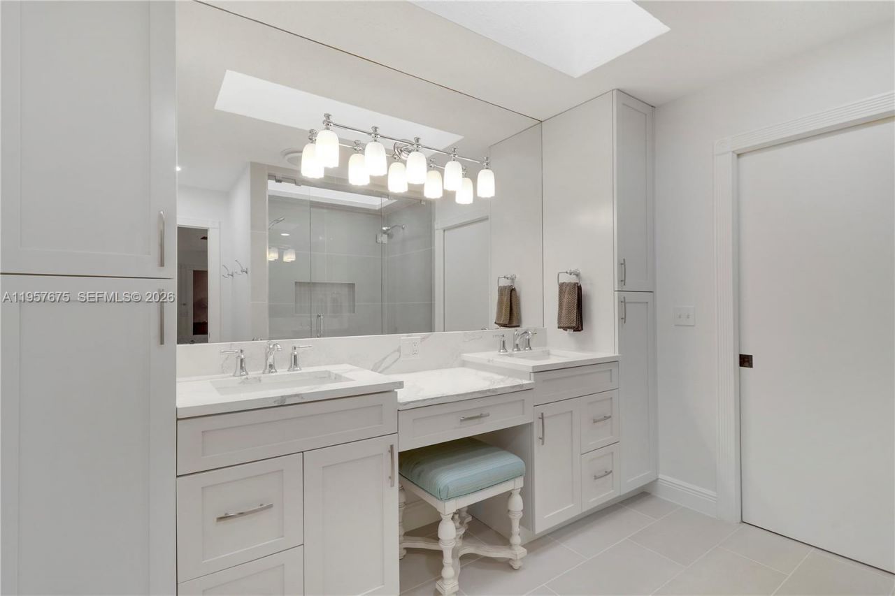 8445 SE Bayberry Ter , Hobe Sound, FL 33455 Photo