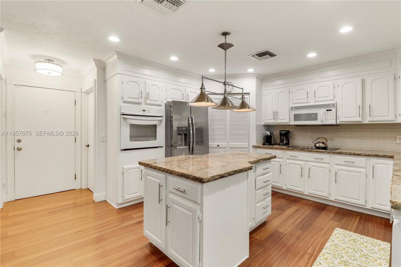 8445 SE Bayberry Ter , Hobe Sound, FL 33455 Photo