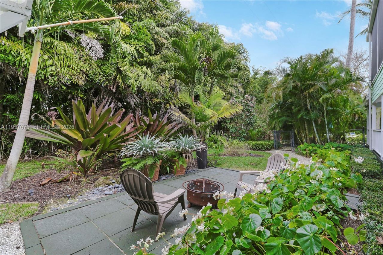 8445 SE Bayberry Ter , Hobe Sound, FL 33455 Photo