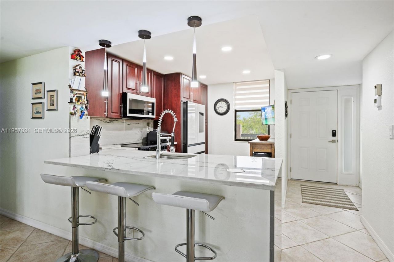 2768 S Carambola Cir S, Unit 403, Coconut Creek, FL 33066 Photo