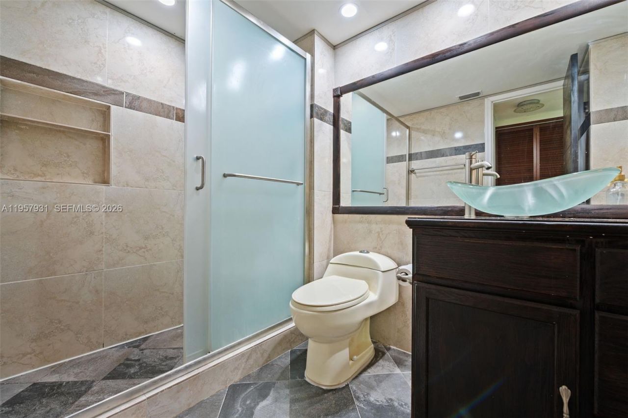 2768 S Carambola Cir S, Unit 403, Coconut Creek, FL 33066 Photo