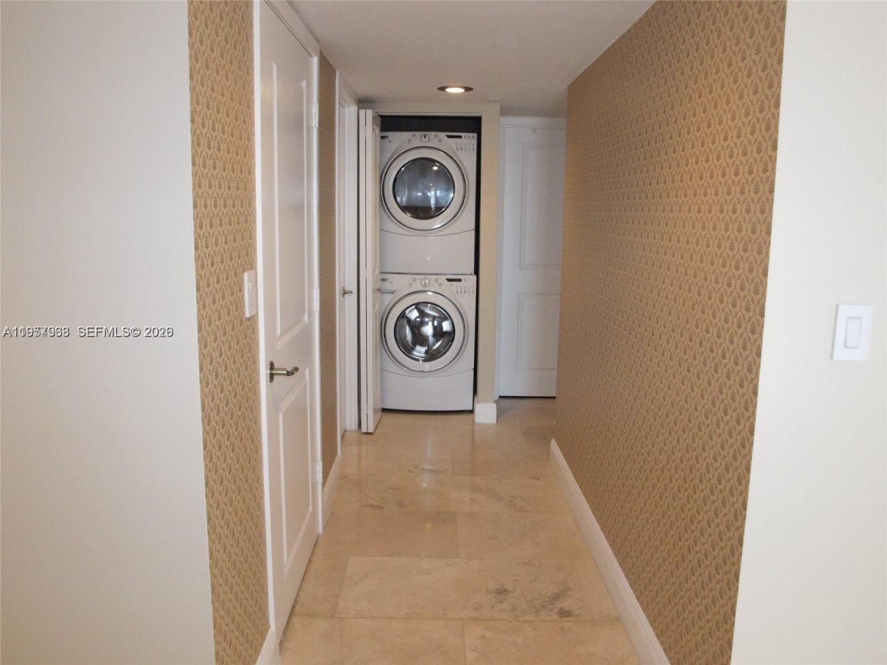 1901 Brickell Ave, Unit B1714, Miami, FL 33129 Photo