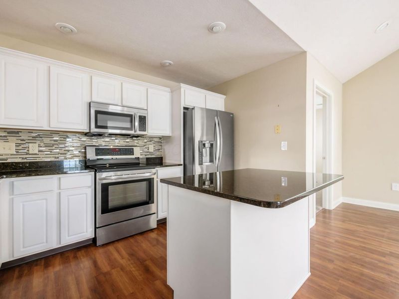 4492 Newport Loop E, Grove City, OH 43123 Photo 12