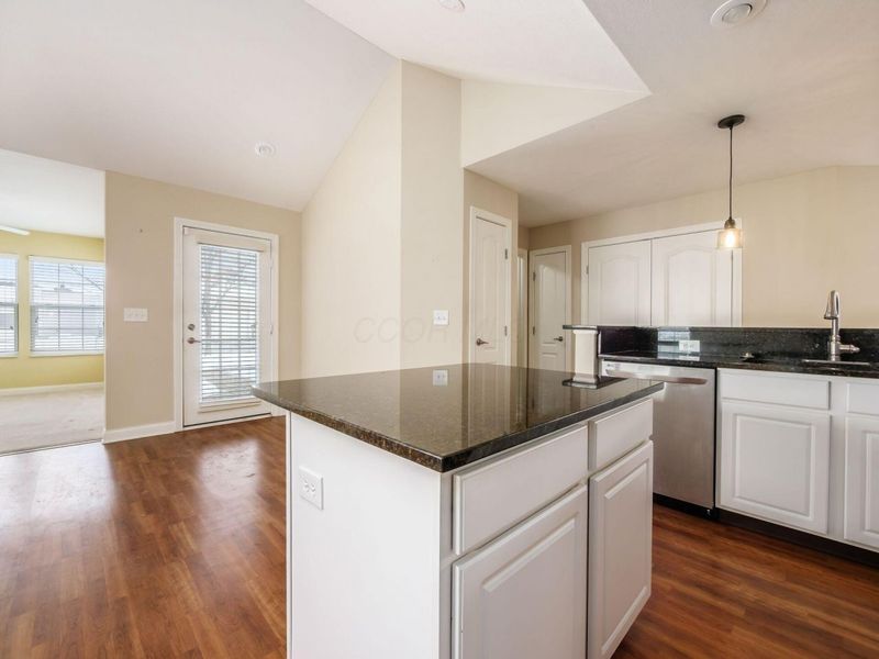 4492 Newport Loop E, Grove City, OH 43123 Photo 15