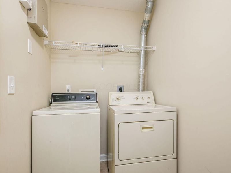 4492 Newport Loop E, Grove City, OH 43123 Photo 16