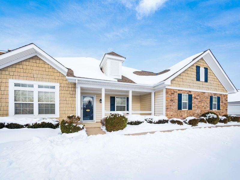 4492 Newport Loop E, Grove City, OH 43123 Photo 3