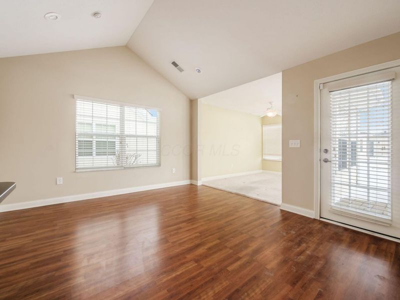 4492 Newport Loop E, Grove City, OH 43123 Photo 5