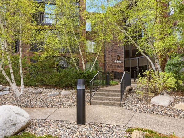 8400 Pennsylvania Road, Unit 227, Bloomington, MN 55438