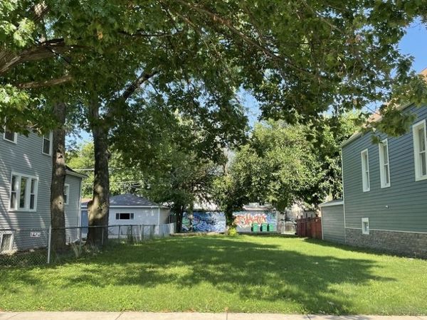 1307 S Harvey Avenue, Berwyn, IL 60402