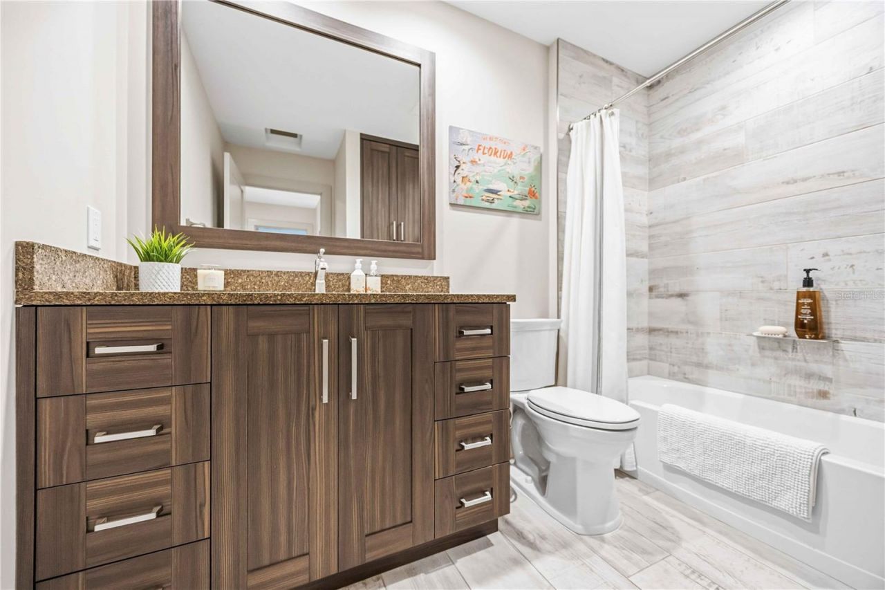 2117 Riviera Drive, Sarasota, FL 34232 Photo