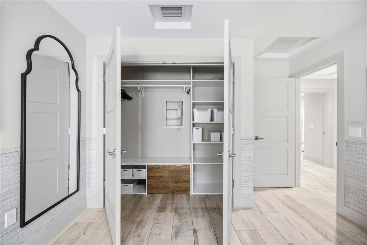 2117 Riviera Drive, Sarasota, FL 34232 Photo