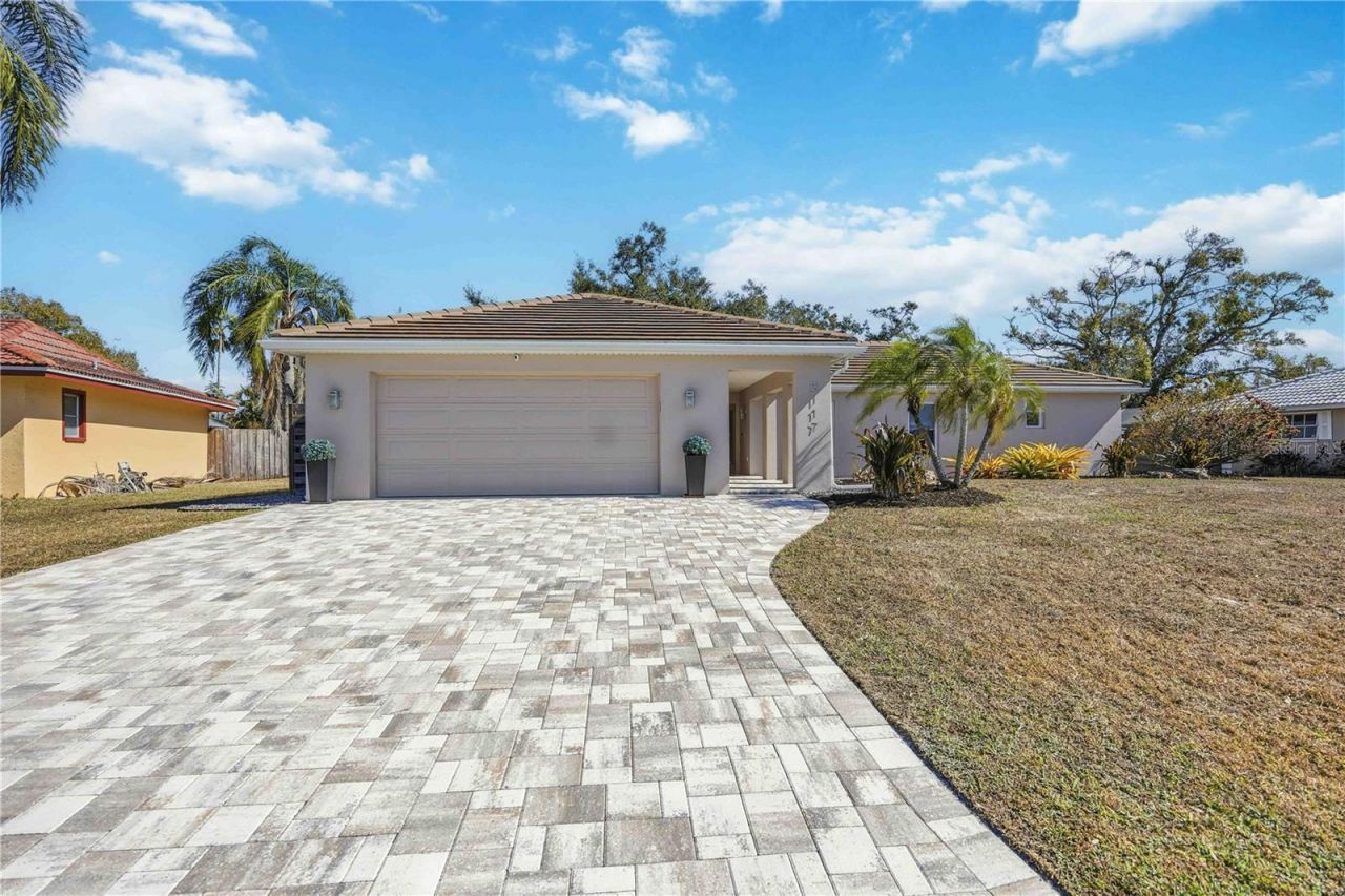 2117 Riviera Drive, Sarasota, FL 34232 Photo