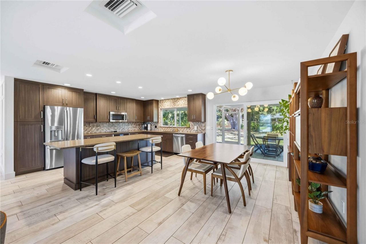 2117 Riviera Drive, Sarasota, FL 34232 Photo