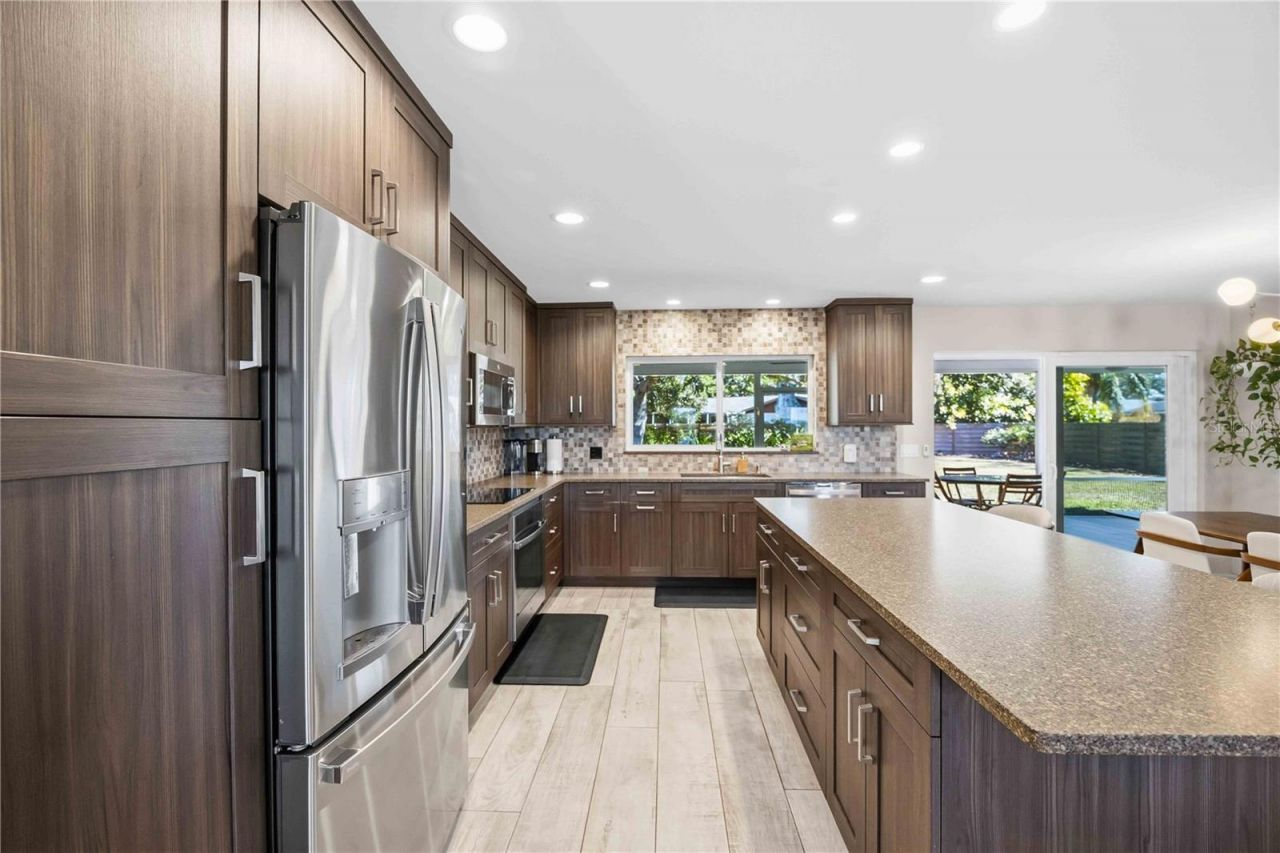 2117 Riviera Drive, Sarasota, FL 34232 Photo