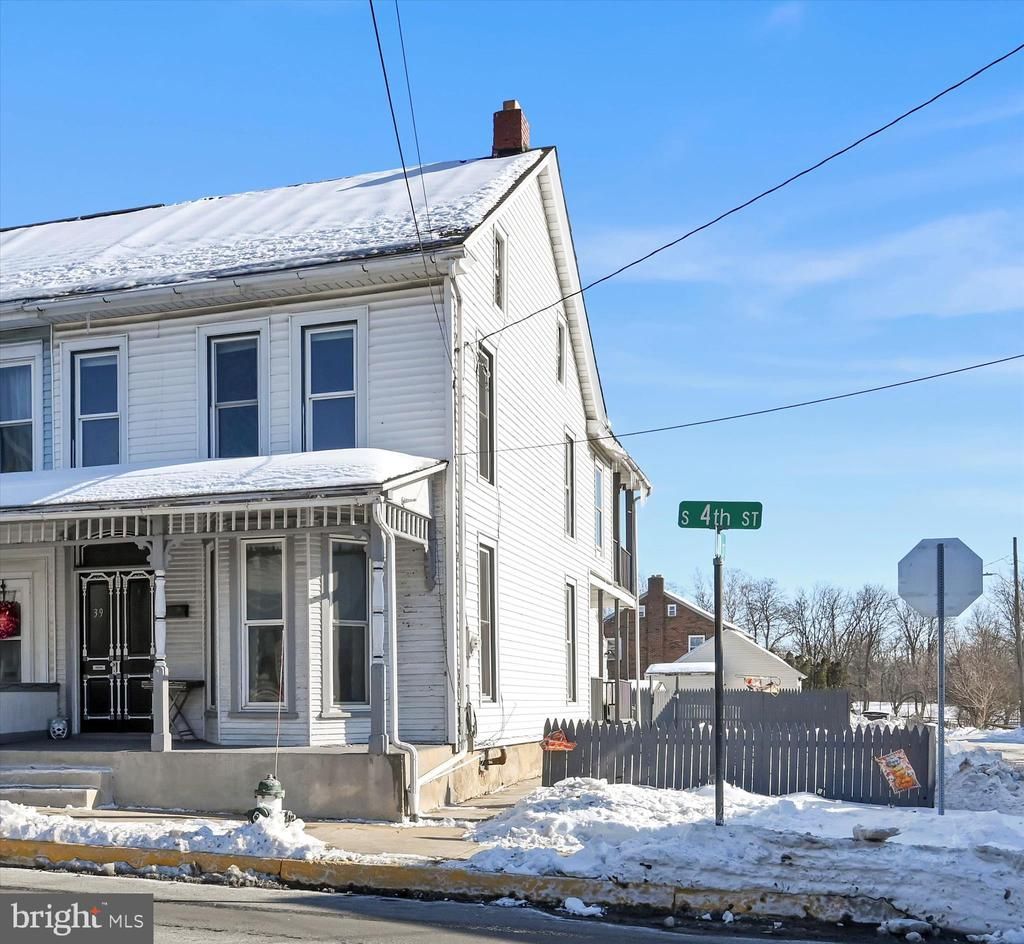 39 S 4th Street, Denver, PA 17517 Main Photo