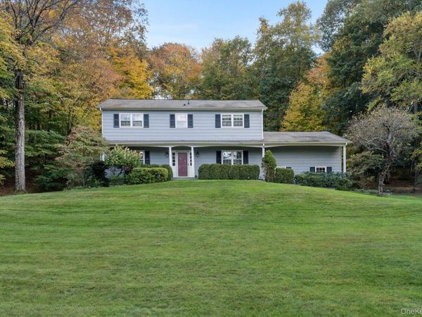 9 Whitlaw Lane, Chappaqua, NY 10514
