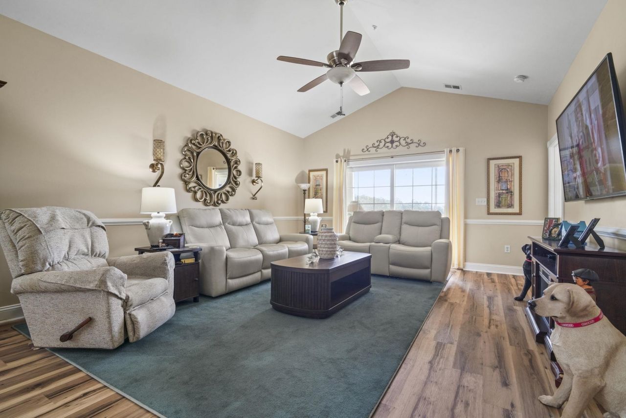 4843 Luster Leaf Circle  Photo 16