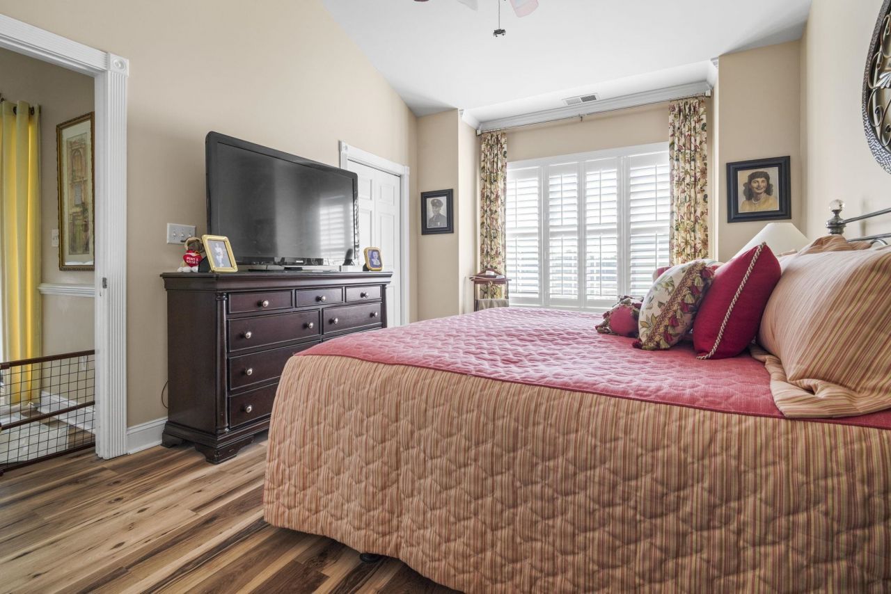 4843 Luster Leaf Circle  Photo 22