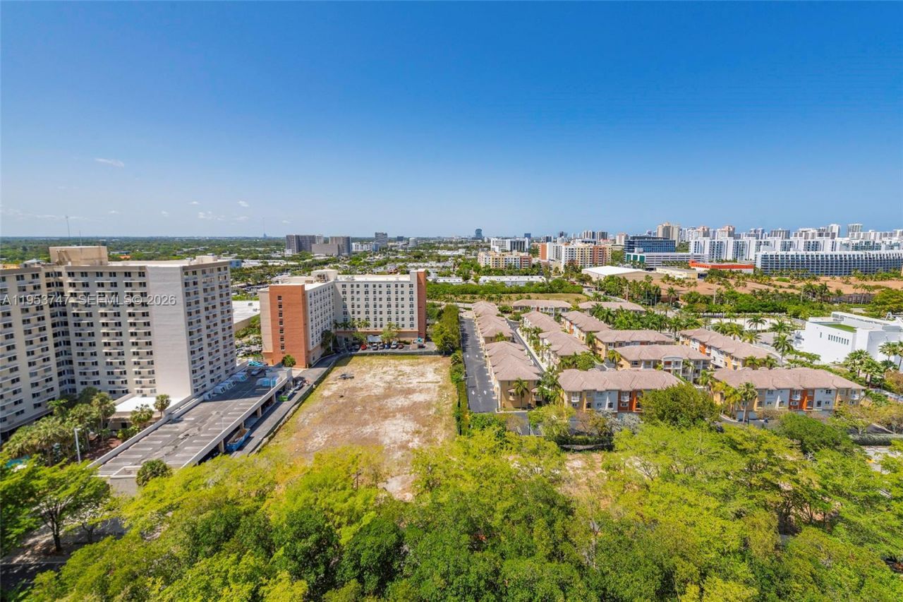 2780 NE 183rd St , Unit 1911, Aventura, FL 33160 Photo
