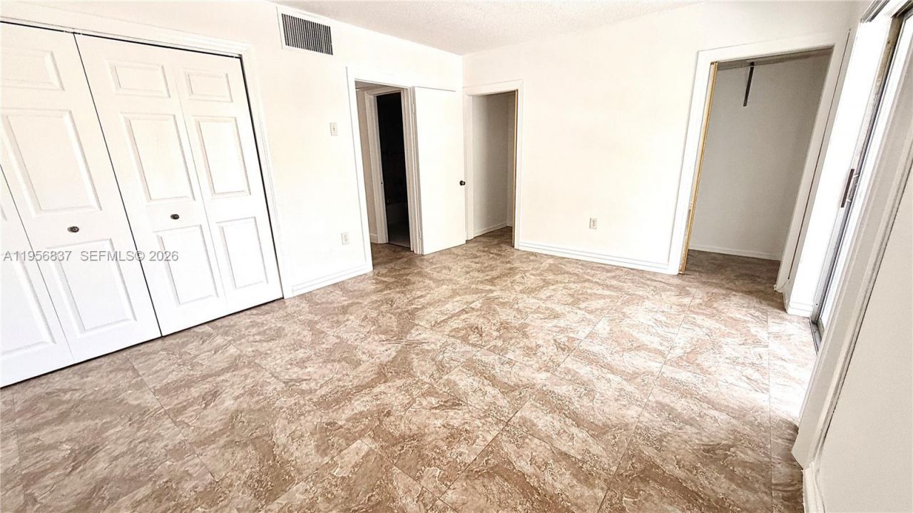 20311 NE 2nd Ave, Unit 27, Miami, FL 33179 Photo