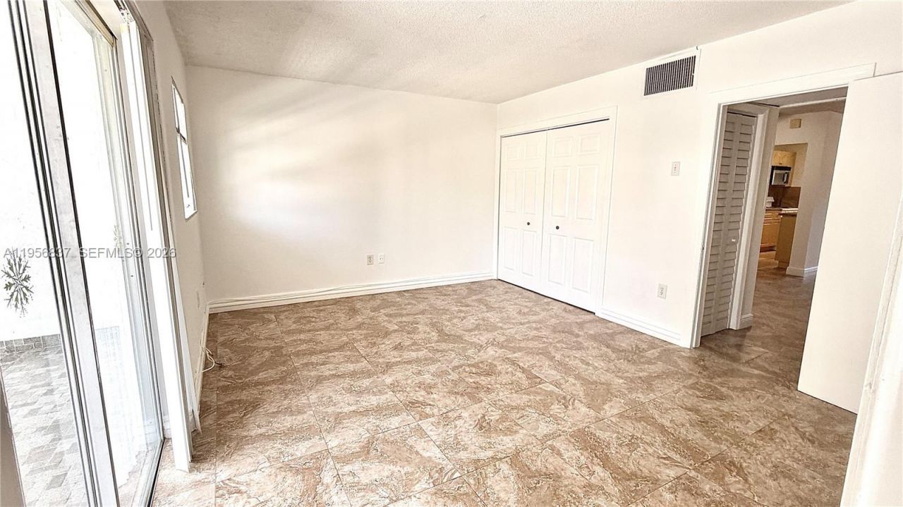 20311 NE 2nd Ave, Unit 27, Miami, FL 33179 Photo