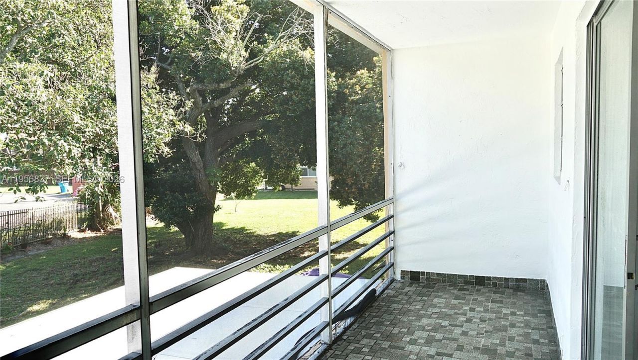 20311 NE 2nd Ave, Unit 27, Miami, FL 33179 Photo