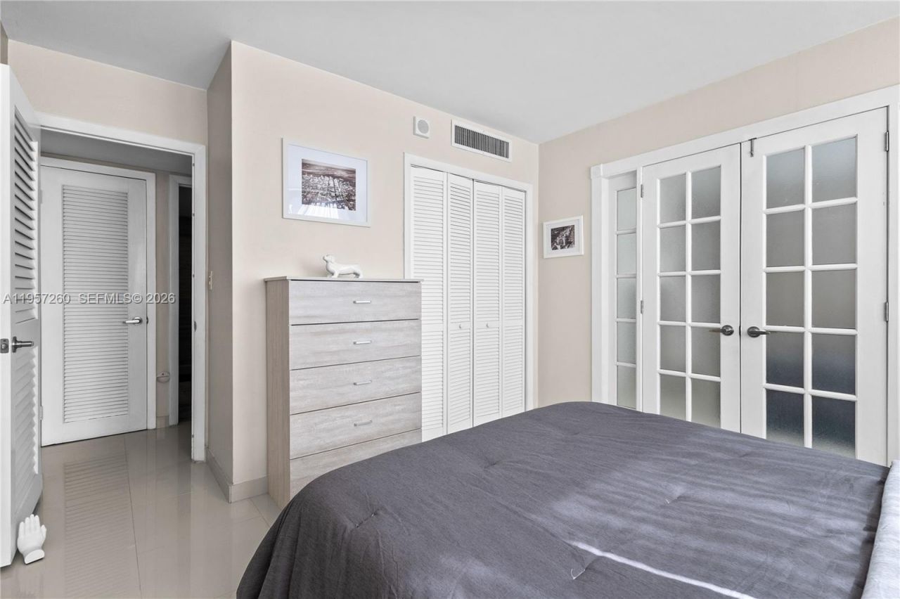 1345 Lincoln Rd, Unit 403, Miami Beach, FL 33139 Photo